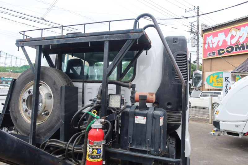 ベッド付 新明和製アームロール積載3750kg 240馬力|中古トラックの販売・買取・査定のアイナビ