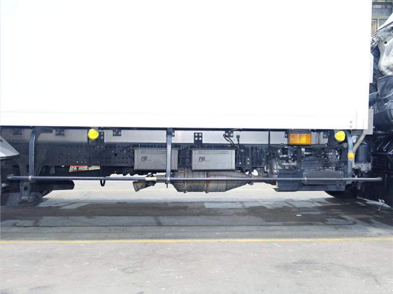 AT 冷蔵冷凍 エアサス 2エバ 可動式2室 -5度設定|中古トラックの販売・買取・査定のアイナビ