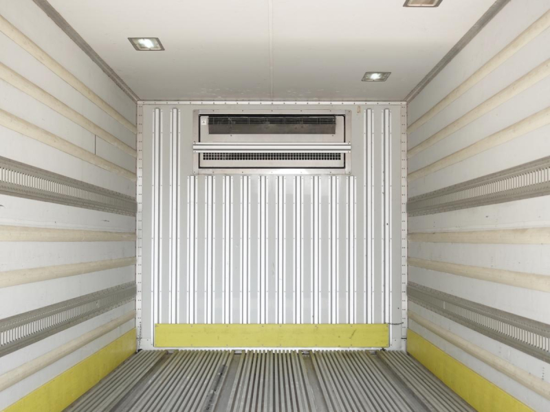 ワイド増トン積載6.3t-30度低温冷蔵冷凍|中古トラックの販売・買取・査定のアイナビ