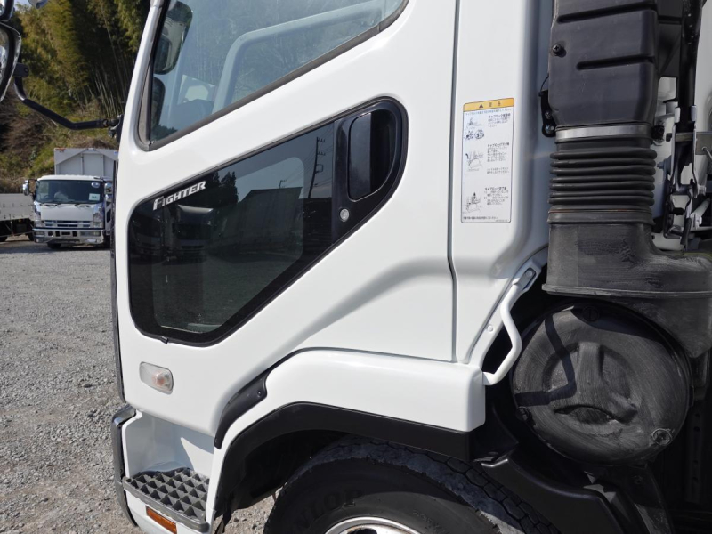 ワイド増トン積載6.3t-30度低温冷蔵冷凍|中古トラックの販売・買取・査定のアイナビ