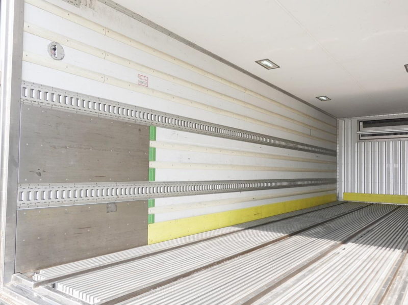 ワイド増トン積載6.3t-30度低温冷蔵冷凍|中古トラックの販売・買取・査定のアイナビ