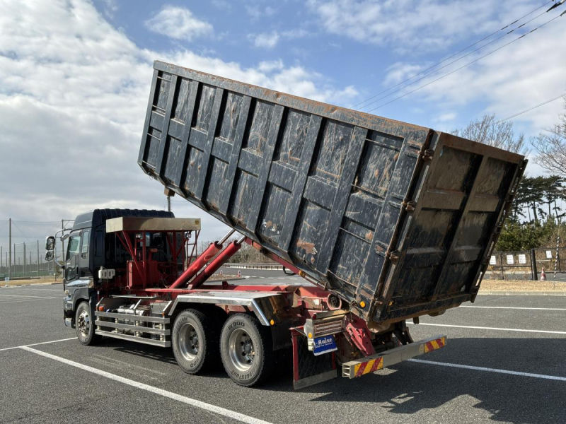 コンテナ付⭐️H24新明和アームロール ツインホイスト MT|中古トラックの販売・買取・査定のアイナビ