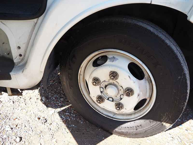 シビリアン10人乗りバスコンキャンピングカー自動スイング扉|中古トラックの販売・買取・査定のアイナビ