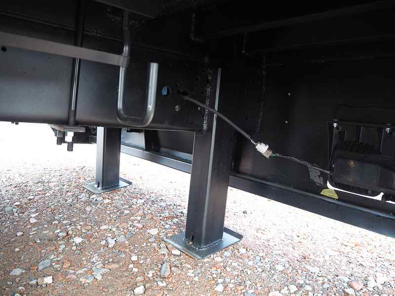 いすゞフォワード増トン中型4段セルフクレーンラジコン|中古トラックの販売・買取・査定のアイナビ