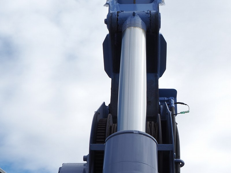 いすゞフォワード増トン中型4段セルフクレーンラジコン|中古トラックの販売・買取・査定のアイナビ