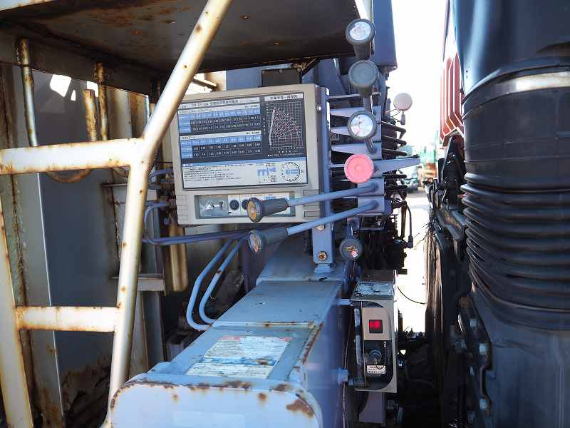 Sグレート4軸低床2デフ4段クレーンラジコンアルミブロック平|中古トラックの販売・買取・査定のアイナビ