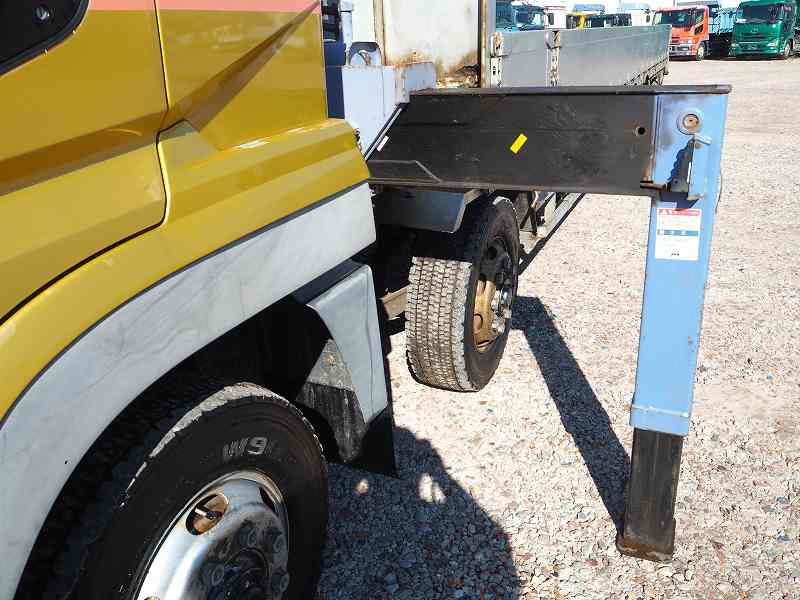 Sグレート4軸低床2デフ4段クレーンラジコンアルミブロック平|中古トラックの販売・買取・査定のアイナビ