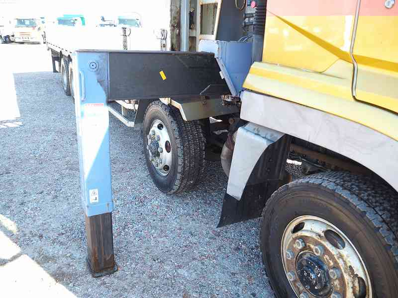 Sグレート4軸低床2デフ4段クレーンラジコンアルミブロック平|中古トラックの販売・買取・査定のアイナビ