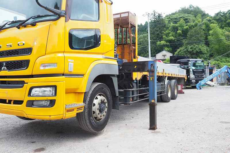 スーパーグレート3軸高床2デフ4段クレーンラジコンアルミ平|中古トラックの販売・買取・査定のアイナビ