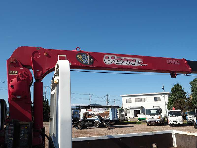 タイタン4段クレーン2.9t吊ラジコンワイド平ボディ積載3.5t|中古トラックの販売・買取・査定のアイナビ