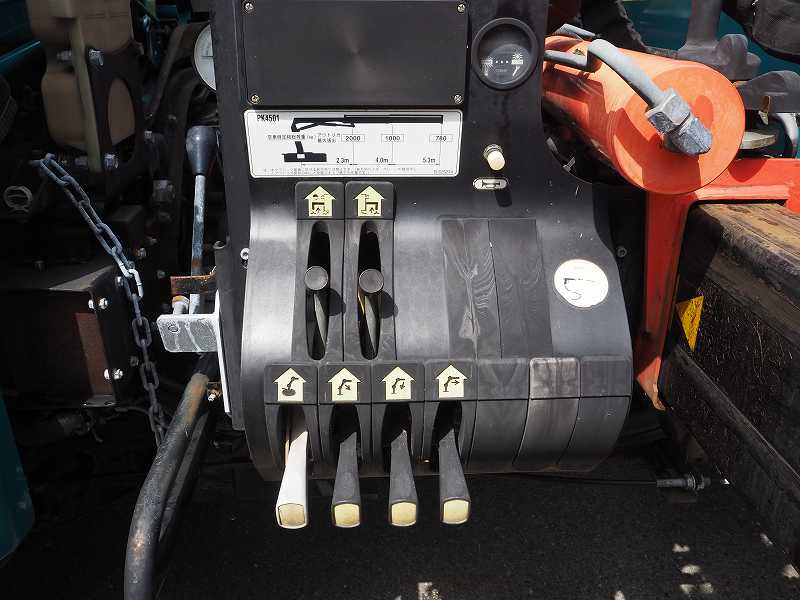 三菱ファイターダンプパルフィンガー深ダンプステンレス張り|中古トラックの販売・買取・査定のアイナビ