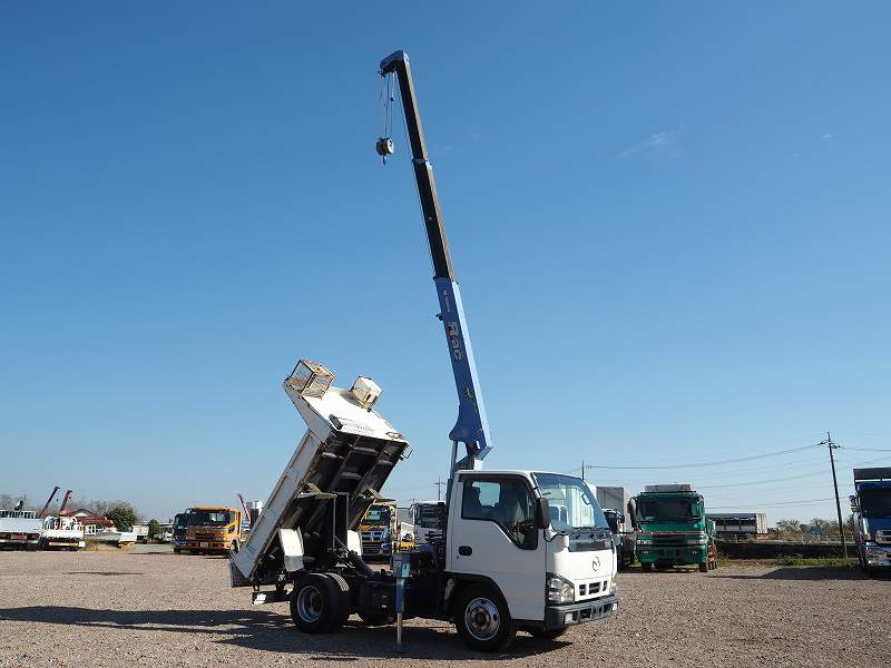 マツダタイタン3段クレーン付ダンプラジコン三方開生E/G|中古トラックの販売・買取・査定のアイナビ