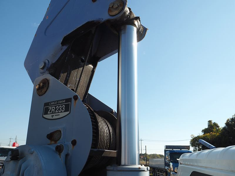 マツダタイタン3段クレーン付ダンプラジコン三方開生E/G|中古トラックの販売・買取・査定のアイナビ