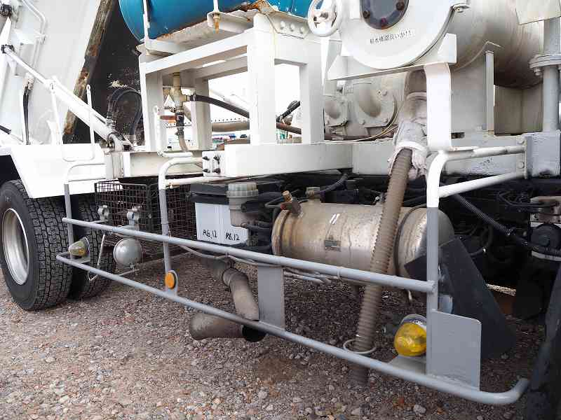 ファイター兼松汚泥吸引車強力吸引作業車バキュームダンパー|中古トラックの販売・買取・査定のアイナビ