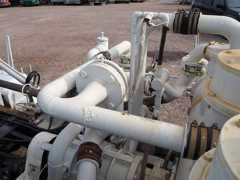 ファイター兼松汚泥吸引車強力吸引作業車バキュームダンパー|中古トラックの販売・買取・査定のアイナビ