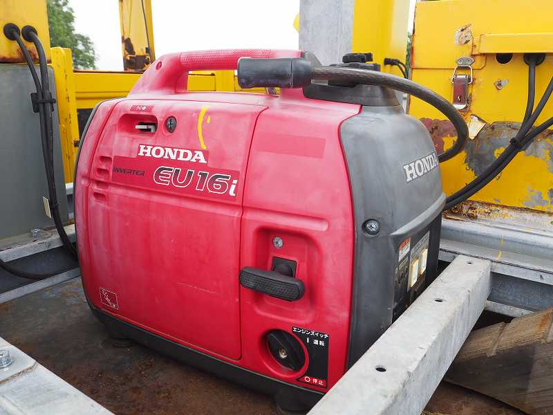 いすゞフォワード道路作業車標識車平ボディ|中古トラックの販売・買取・査定のアイナビ