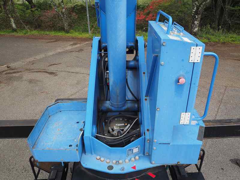 日野レンジャー高所作業車アイチ製27m高所作業車自動格納|中古トラックの販売・買取・査定のアイナビ