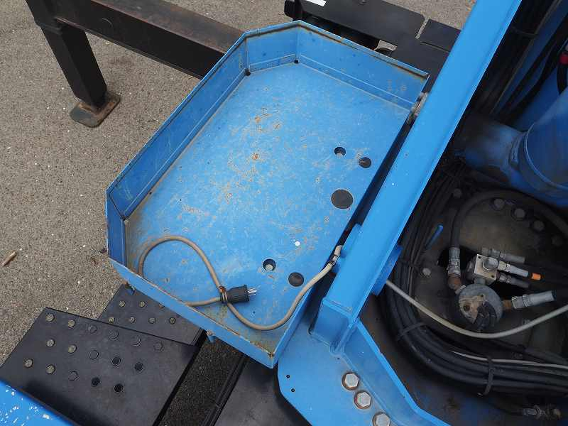 日野レンジャー高所作業車アイチ製27m高所作業車自動格納|中古トラックの販売・買取・査定のアイナビ