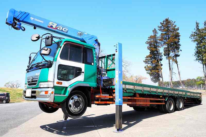 コンドル増々トン4段セルフクレーンラジコン|中古トラックの販売・買取・査定のアイナビ