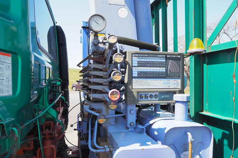 コンドル増々トン4段セルフクレーンラジコン|中古トラックの販売・買取・査定のアイナビ