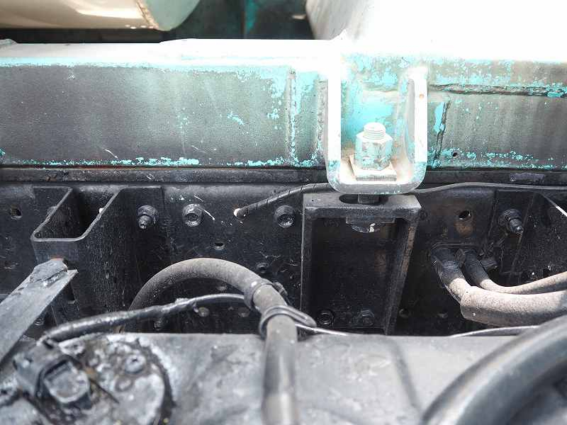 いすゞエルフカヤバ製生コンコンクリートミキサー車2.5立米|中古トラックの販売・買取・査定のアイナビ