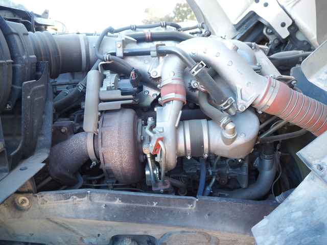 いすゞギガミキサー車2デフ新明和スランプガード|中古トラックの販売・買取・査定のアイナビ