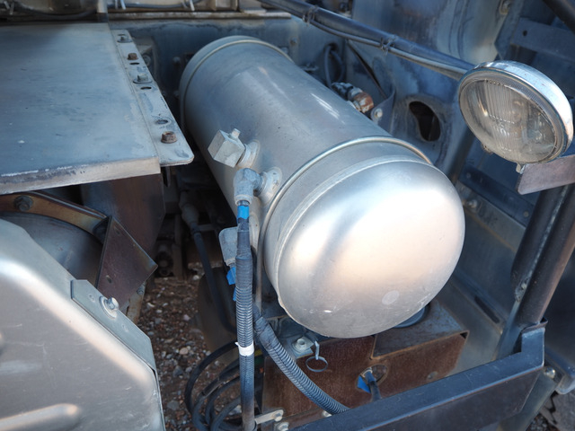 いすゞギガミキサー車2デフ新明和スランプガード|中古トラックの販売・買取・査定のアイナビ