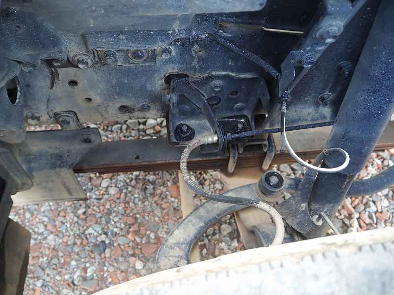 エルフカヤバコンクリートミキサー車電動スランプガード付|中古トラックの販売・買取・査定のアイナビ