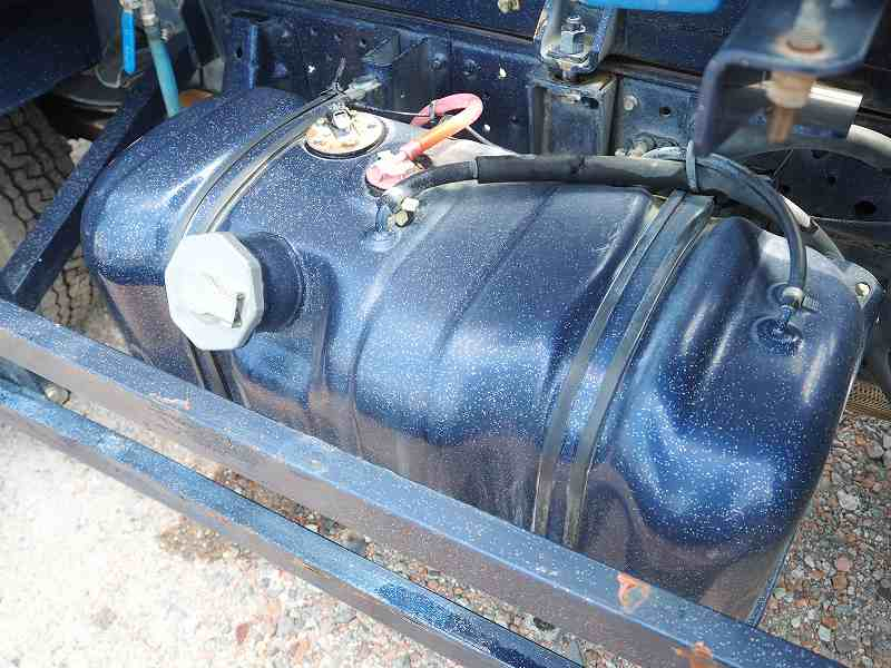 エルフカヤバコンクリートミキサー車電動スランプガード付|中古トラックの販売・買取・査定のアイナビ