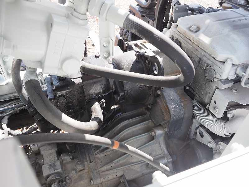 三菱ふそうキャンター極東製2.5立米生コンミキサー車|中古トラックの販売・買取・査定のアイナビ