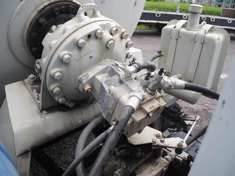 三菱ふそうファイター新明和製生コンコンクリートミキサー車|中古トラックの販売・買取・査定のアイナビ