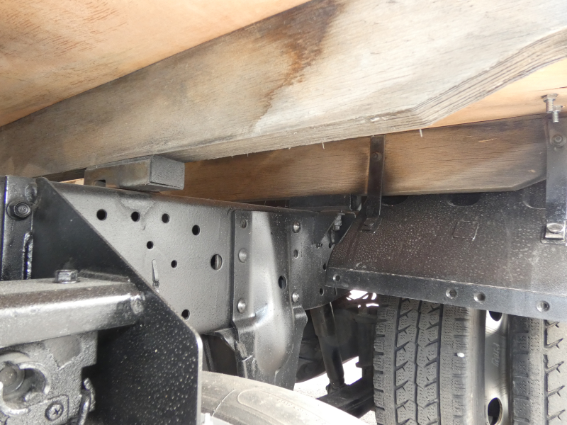 H23 2トン マニュアル 平ボディ 260212|中古トラックの販売・買取・査定のアイナビ