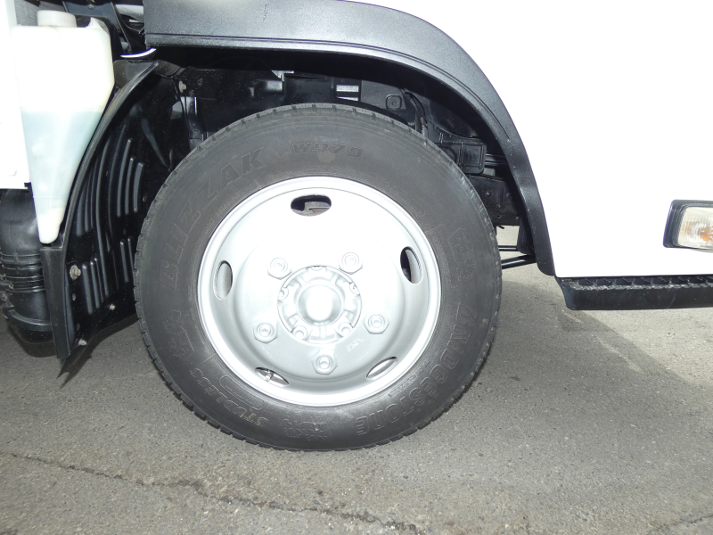 H23 2トン マニュアル 平ボディ 260212|中古トラックの販売・買取・査定のアイナビ