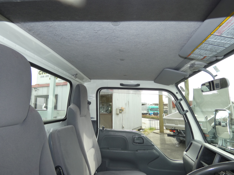 H23 2トン マニュアル 平ボディ 260212|中古トラックの販売・買取・査定のアイナビ