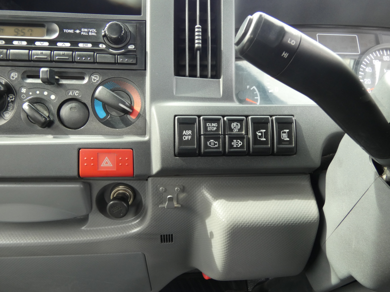 H23 2トン マニュアル 平ボディ 260212|中古トラックの販売・買取・査定のアイナビ