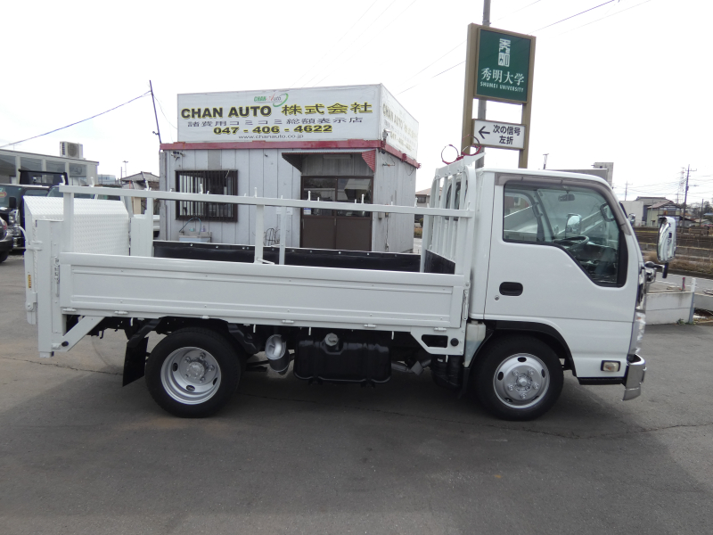 H23 2トン マニュアル 平ボディ 260212|中古トラックの販売・買取・査定のアイナビ