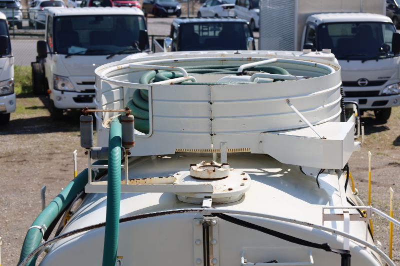 デュトロ|中古トラックの販売・買取・査定のアイナビ