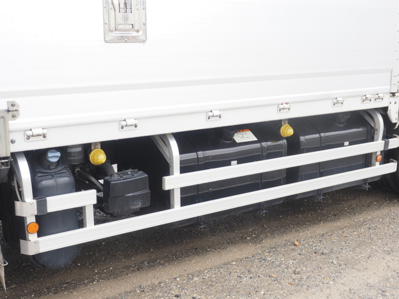 三菱ふそう 冷凍ウイング スーパーグレート|中古トラックの販売・買取・査定のアイナビ