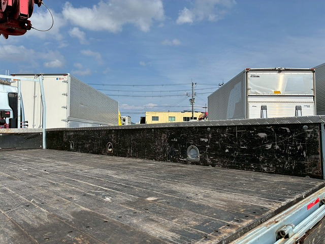 保証対象車両ワンオーナーフックインリアアウトリガー|中古トラックの販売・買取・査定のアイナビ