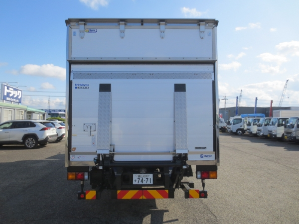 三菱ファイター冷蔵冷凍車ゲート付|中古トラックの販売・買取・査定のアイナビ