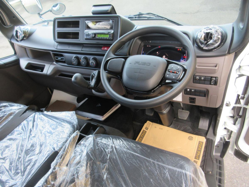 積載量2950Kg　垂直ゲート　平ボデー　高床　5速ミッション|中古トラックの販売・買取・査定のアイナビ