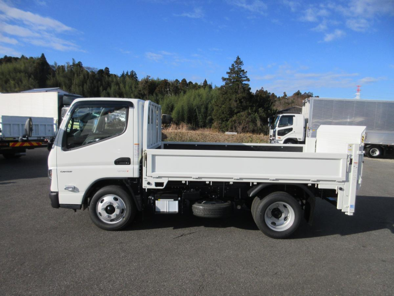 積載量2950Kg　垂直ゲート　平ボデー　高床　5速ミッション|中古トラックの販売・買取・査定のアイナビ