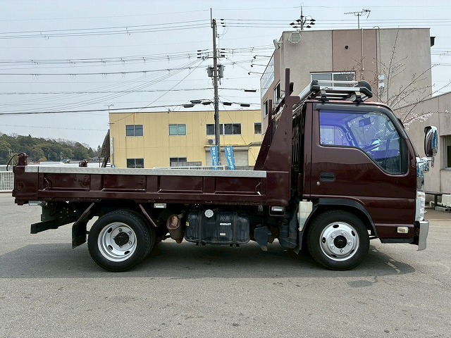 保証対象車両極東開発工業2t積載150馬力5速MT|中古トラックの販売・買取・査定のアイナビ