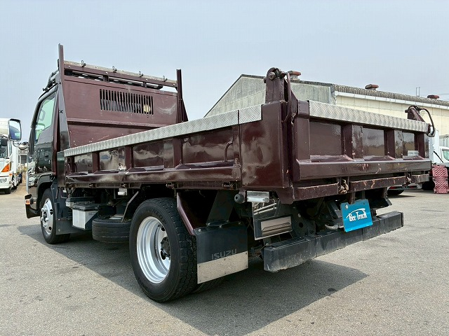 保証対象車両極東開発工業2t積載150馬力5速MT|中古トラックの販売・買取・査定のアイナビ