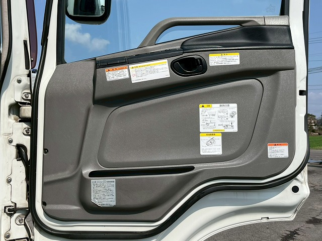 ハイルーフ★第5輪:11.5トン★428馬力★D尺★シフトパイロット|中古トラックの販売・買取・査定のアイナビ