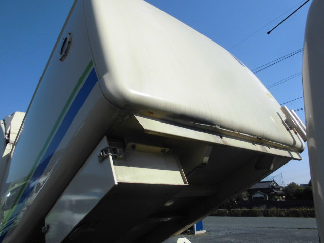 2.6tパッカー車塵芥車回転式ダンプ式新明和オートマAT|中古トラックの販売・買取・査定のアイナビ