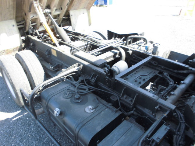 2.6tパッカー車塵芥車回転式ダンプ式新明和オートマAT|中古トラックの販売・買取・査定のアイナビ