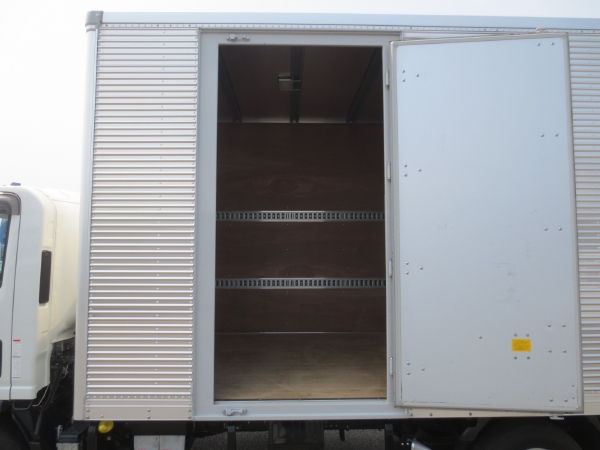 いすゞエルフワイドロングドライバンゲート付|中古トラックの販売・買取・査定のアイナビ