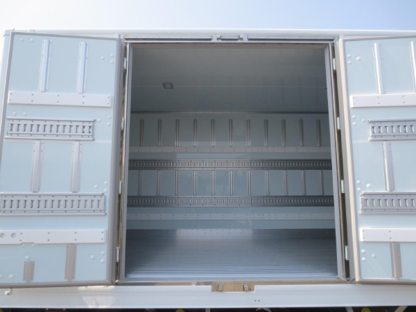 日野レンジャー冷蔵冷凍車ゲート付|中古トラックの販売・買取・査定のアイナビ