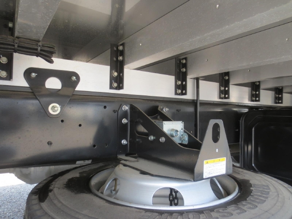 日野レンジャー冷蔵冷凍車ゲート付|中古トラックの販売・買取・査定のアイナビ